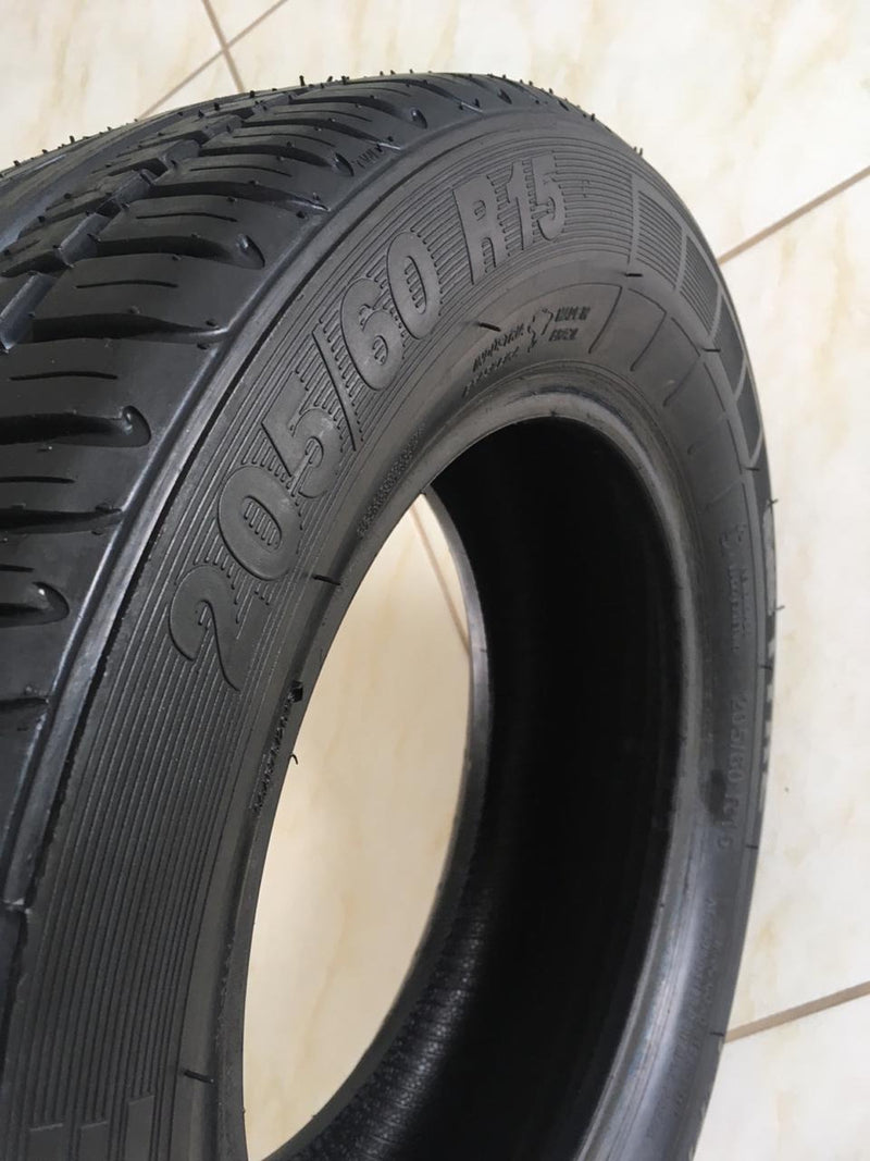 Pneu De Carro Aro 15 205/60r15 Remold Gw Tyre Barato L