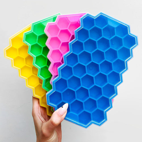 Forma Gelo Silicone Colmeia Garrafa Com Tampa 37 Cavidades Flexível Indue Variedades