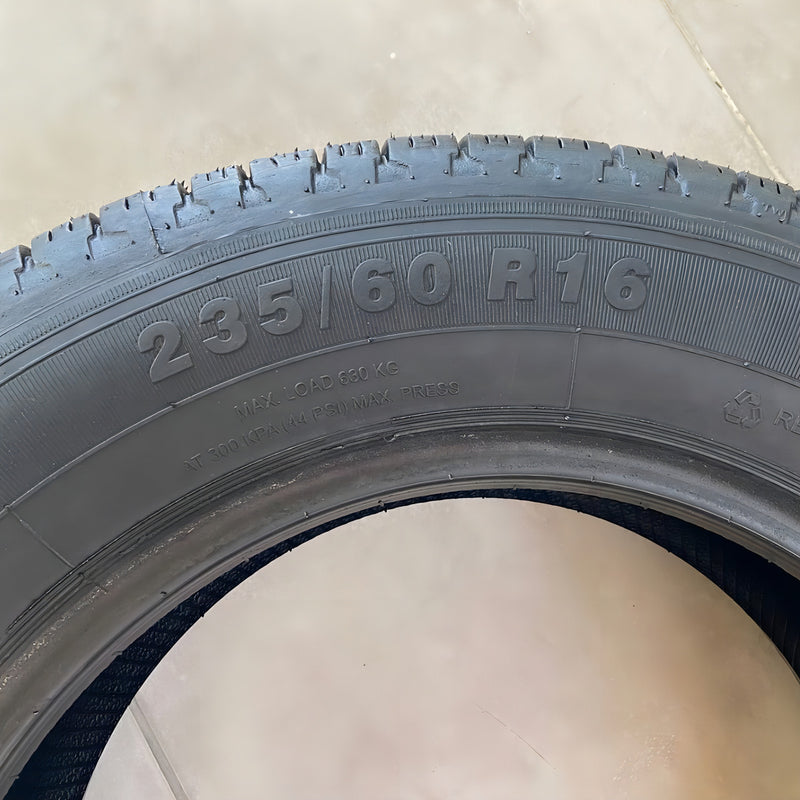 Pneu Remold 235/60/16 Gw Tyres Aro 16