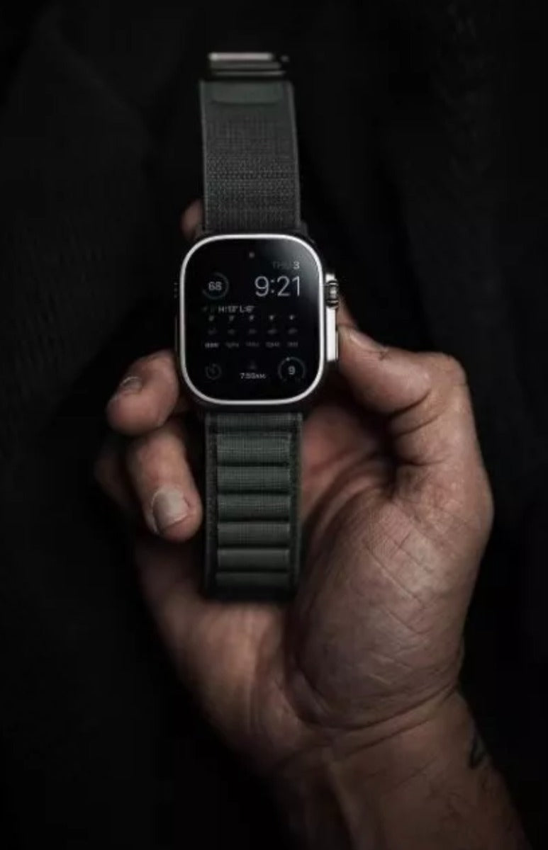 Pulseira Alpine para apple watch ultra 49mm/45mm/44mm/42mm de larguras feita em nylon/ elastano fivela (g-hook loop) cor preto comprimento total 21