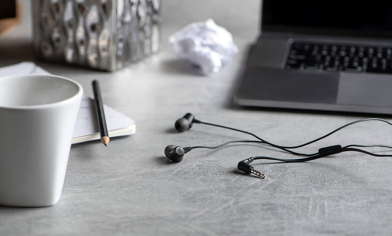 Fones de Ouvido com Microfone e Fio JBL C50HI Cor Preto