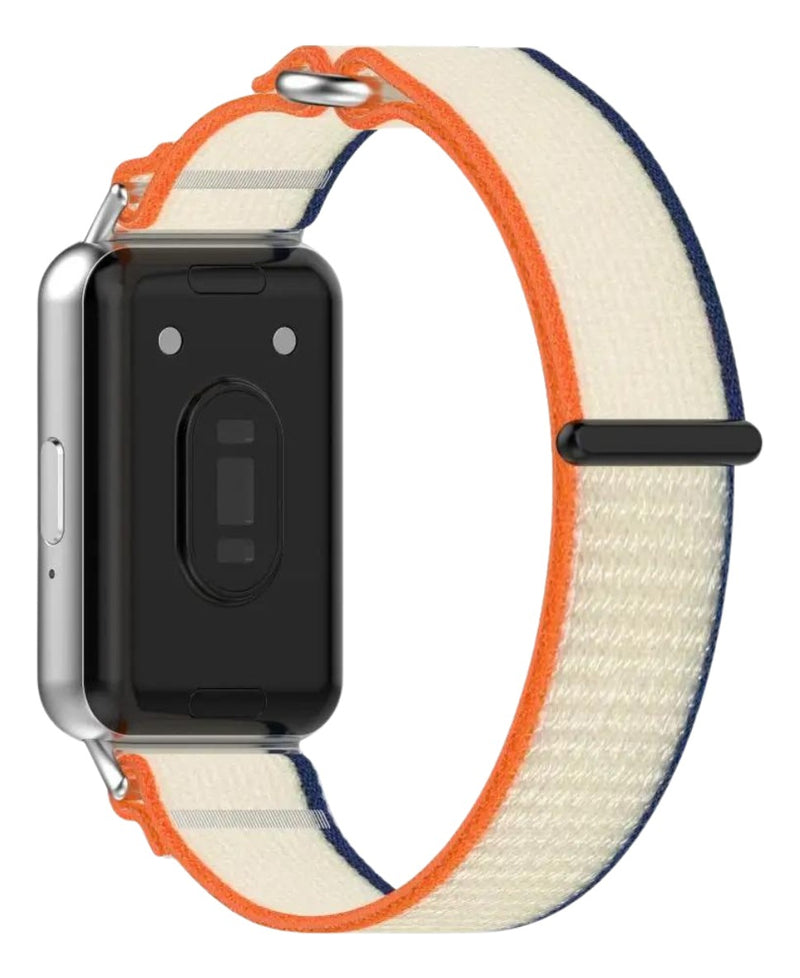 Pulseira Fecho Silicone Para Samsung Galaxy Fit 3 Sm-r390 Cor Nude Largura Da Pulseira 20 Mm